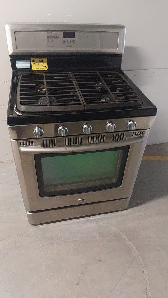 Used Maytag Stainless Steel Gas Range W/ Self Clean & Convection GR3