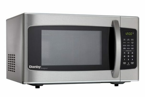 Danby 1.1 cu Countertop Microwave DMW111KSSDD - Floor Model